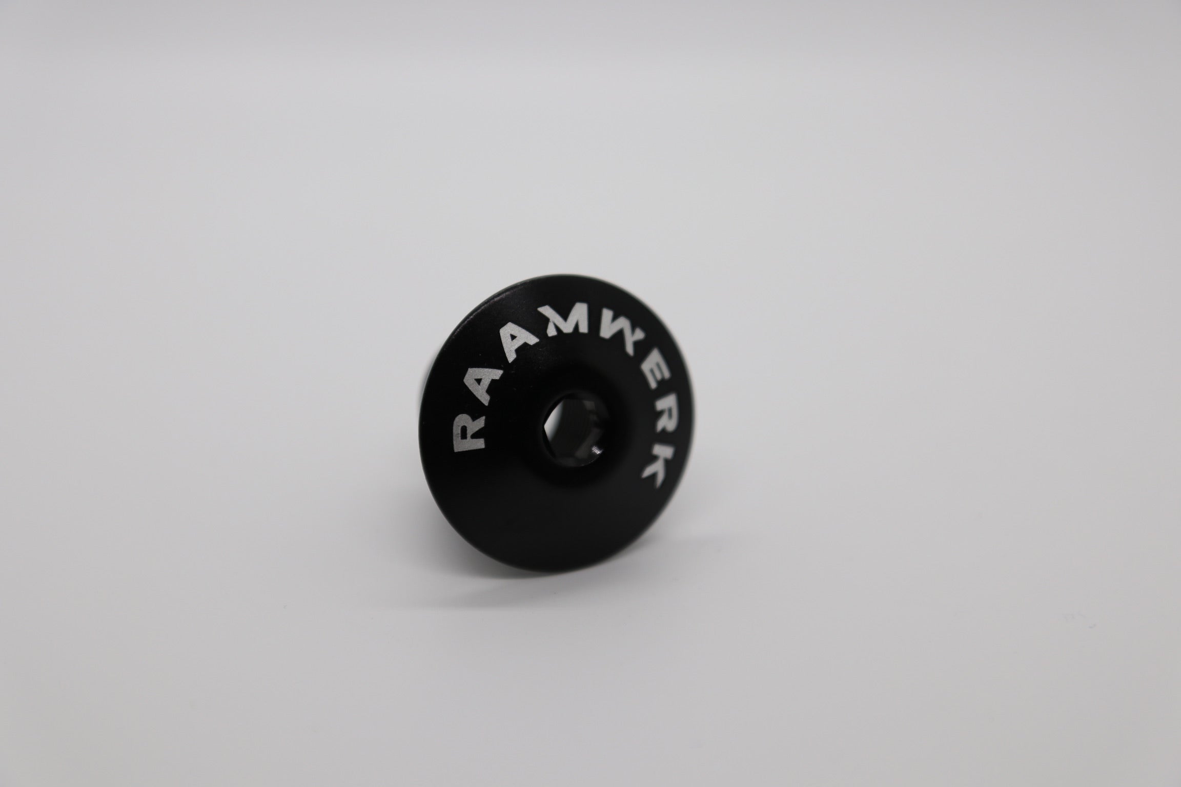 Expander with topcap