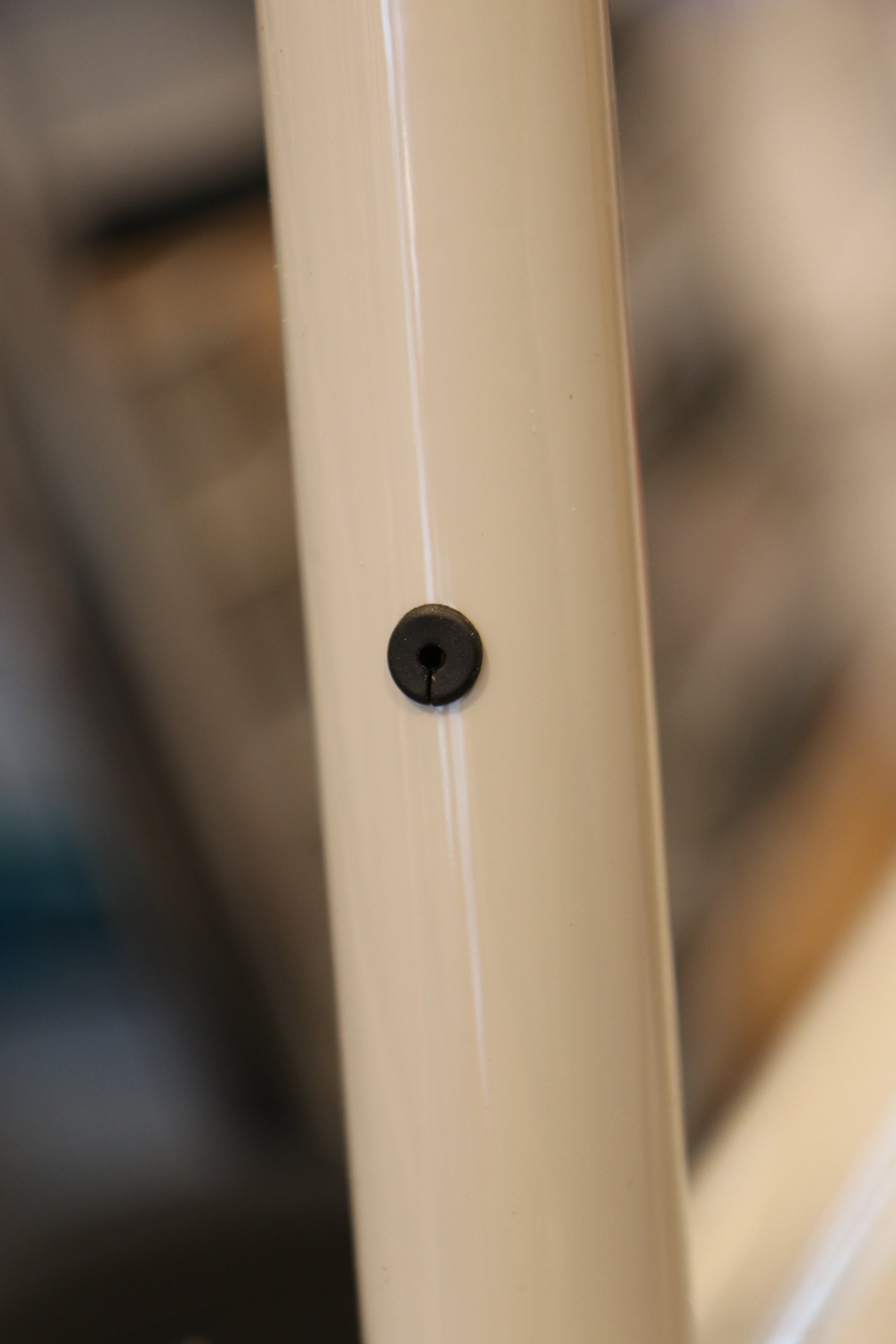 Di2 plug - rubber cable guide